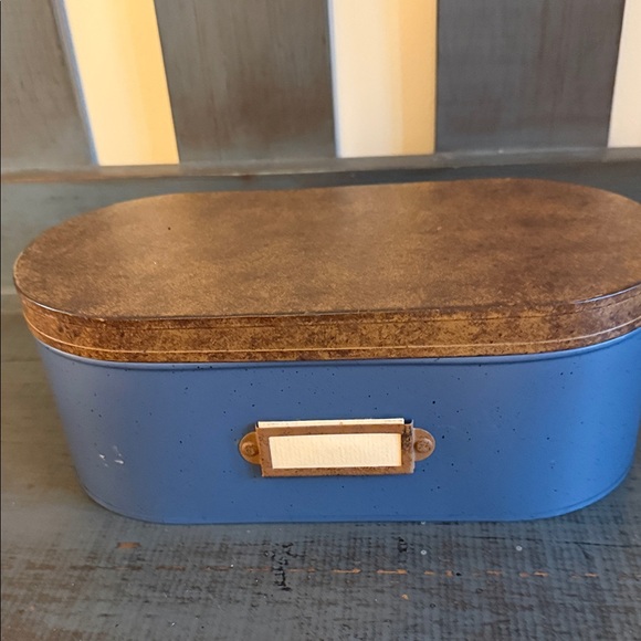 Colorful Stackable/ Nesting Storage Tins - Picture 5 of 9